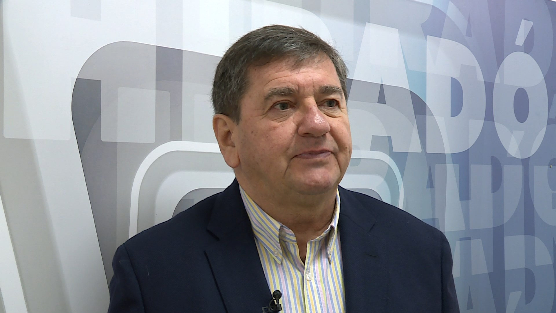 VÁLASZTÁS: VERES JÁNOS AZ MSZP KONGRESSZUSI DÖNTÉSÉT VÁRJA