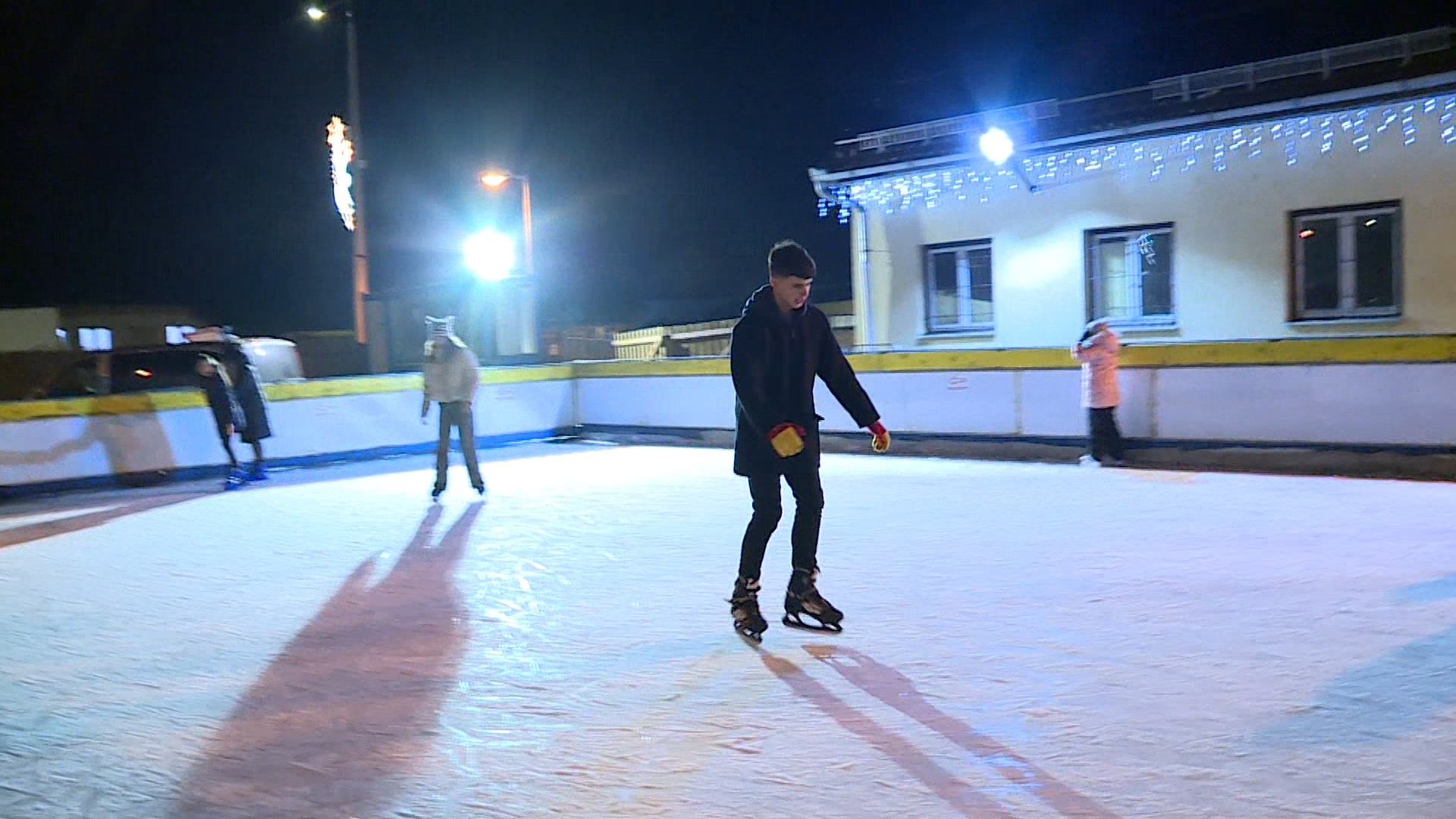 PÁLYÁZATI FORRÁSBÓL MŰJÉGPÁLYÁT TERVEZNEK