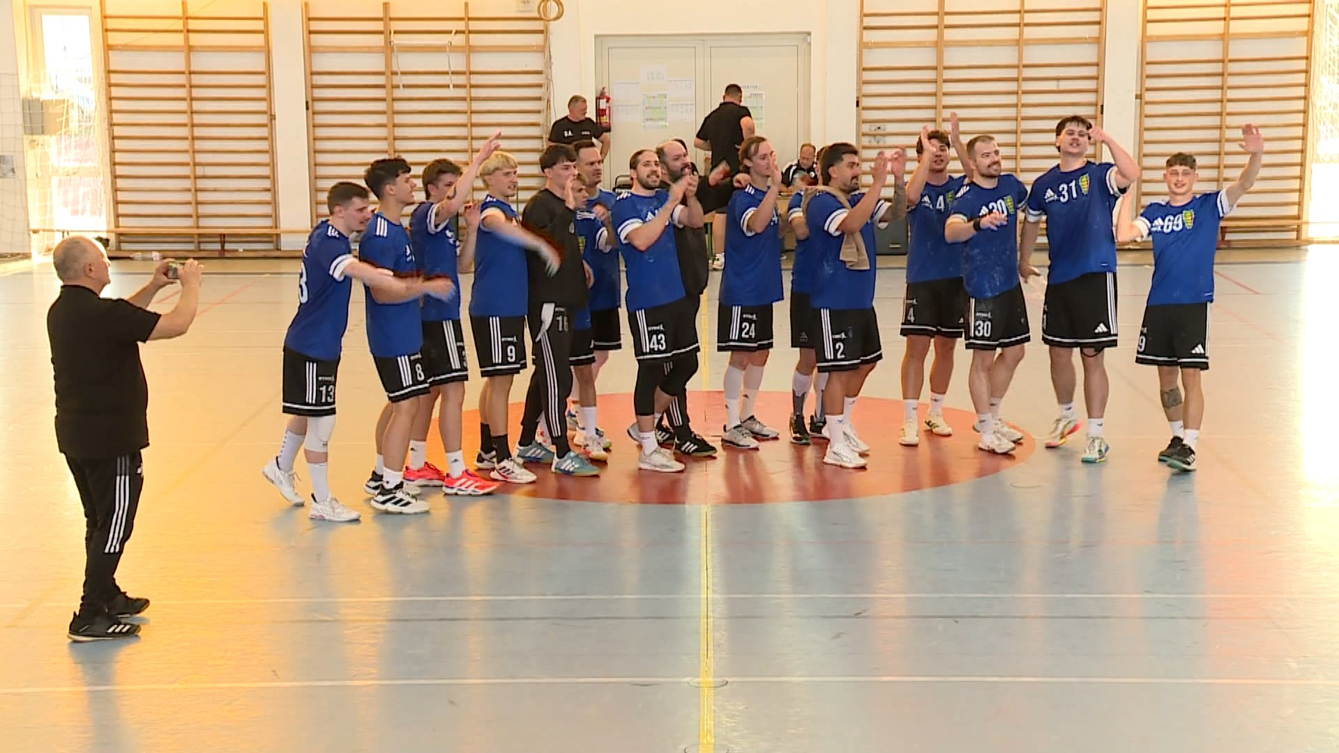 KÉZILABDA: ISMÉT BRAVÚROS GYŐZELMET ARATOTT NYÍRBÁTOR