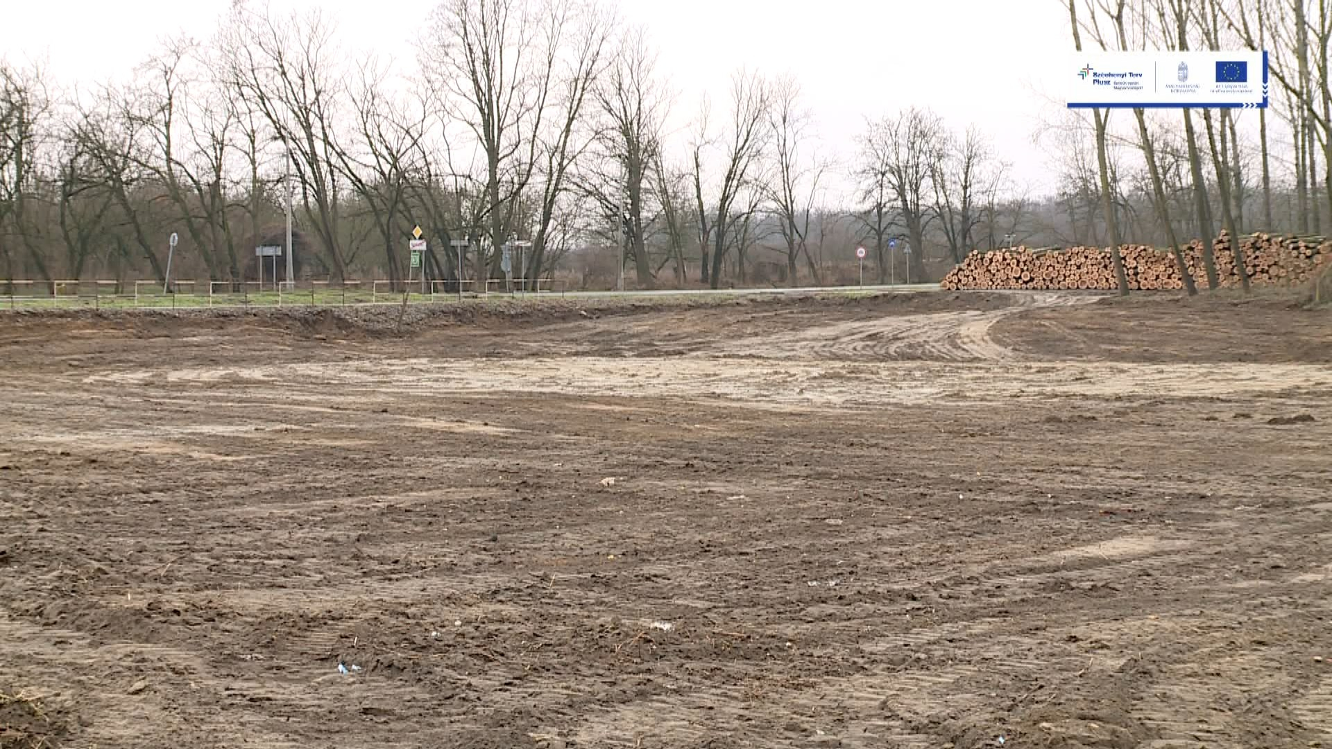 Átmeneti víztározót építenek a Tesco mellett