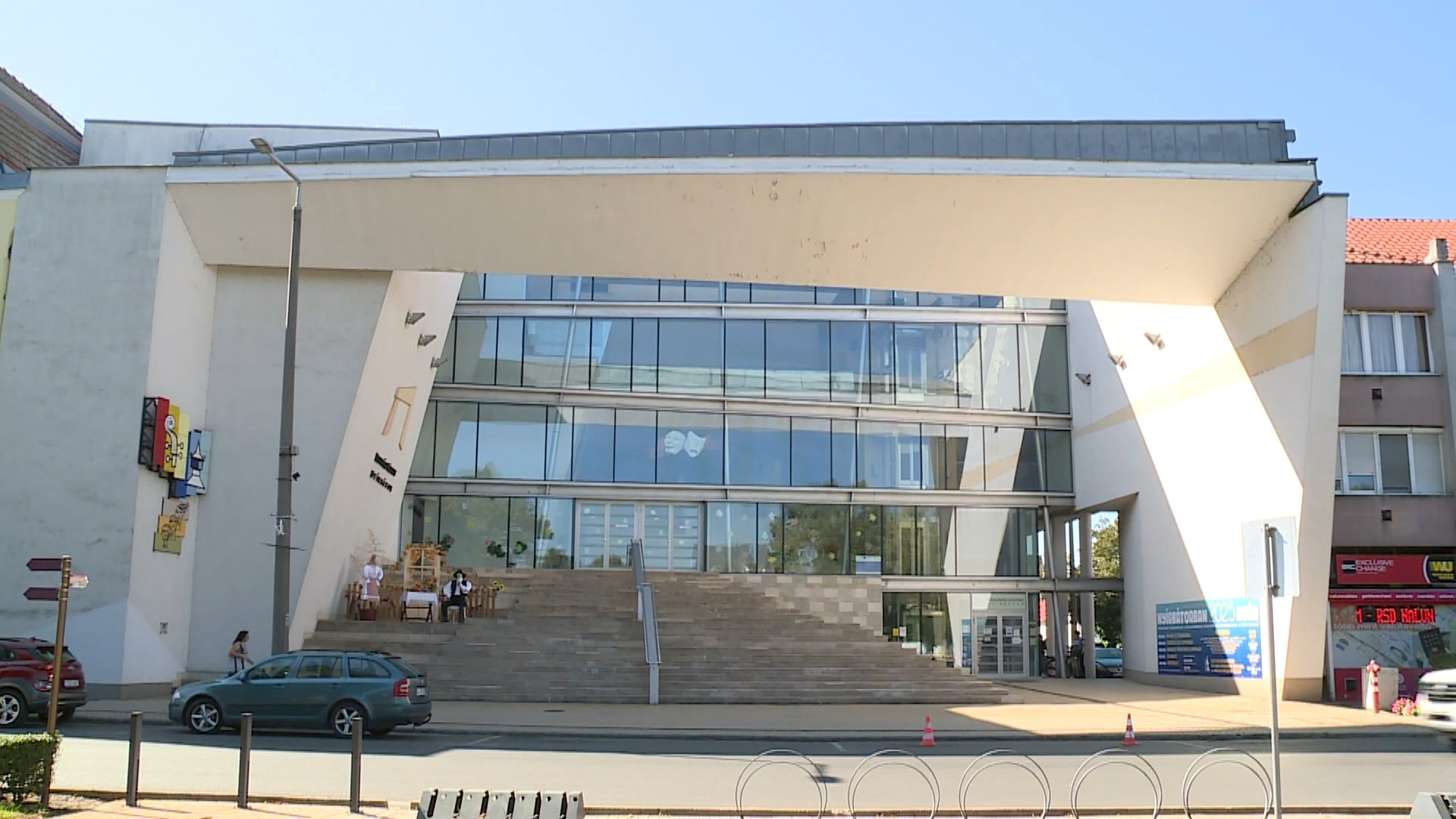  ÉPÜLETFELÜGYELETI RENDSZERT ÉPÍTENEK KI