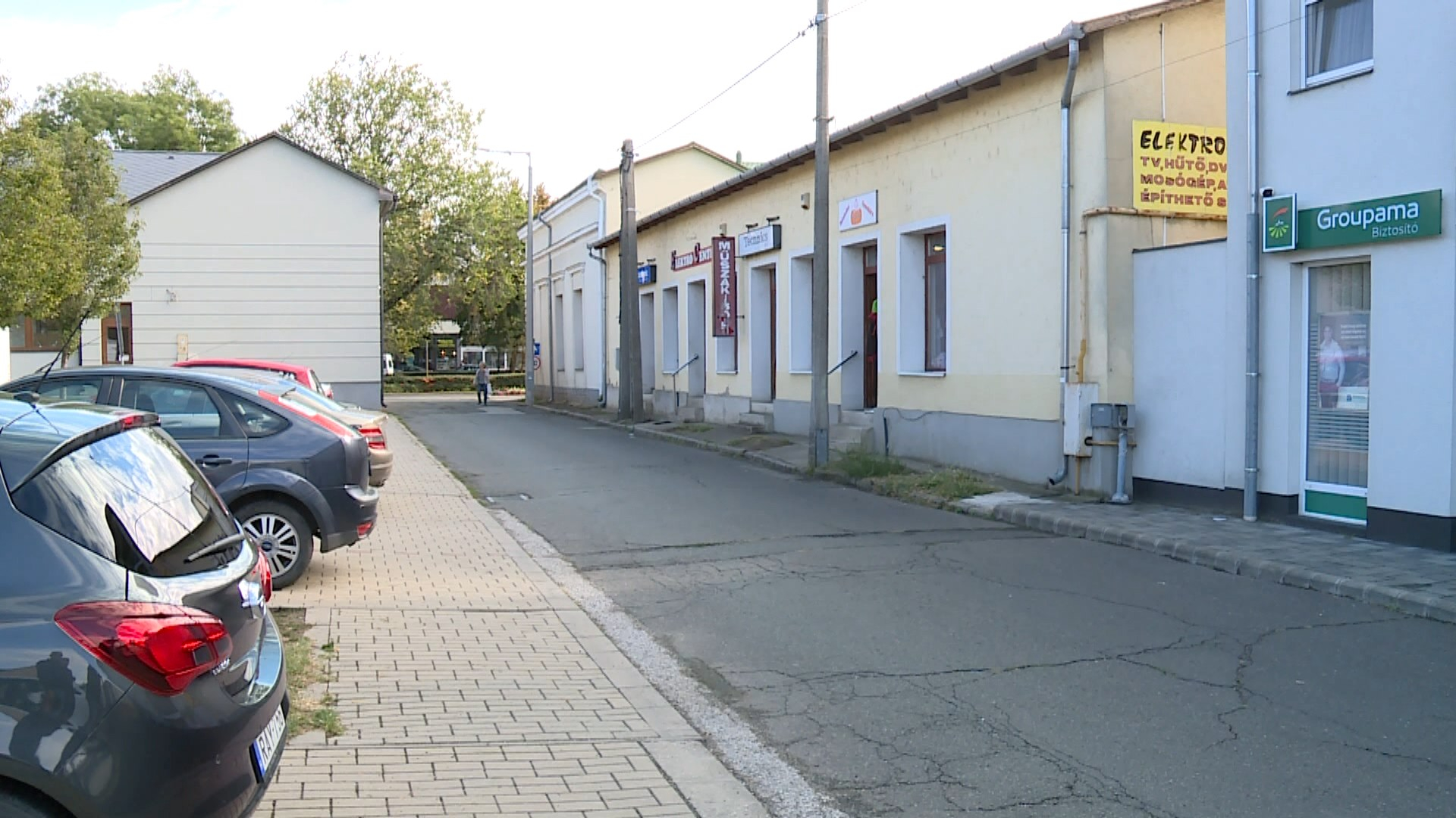  TOVÁBB FOLYTATÓDIK A JÁRDAPROGRAM