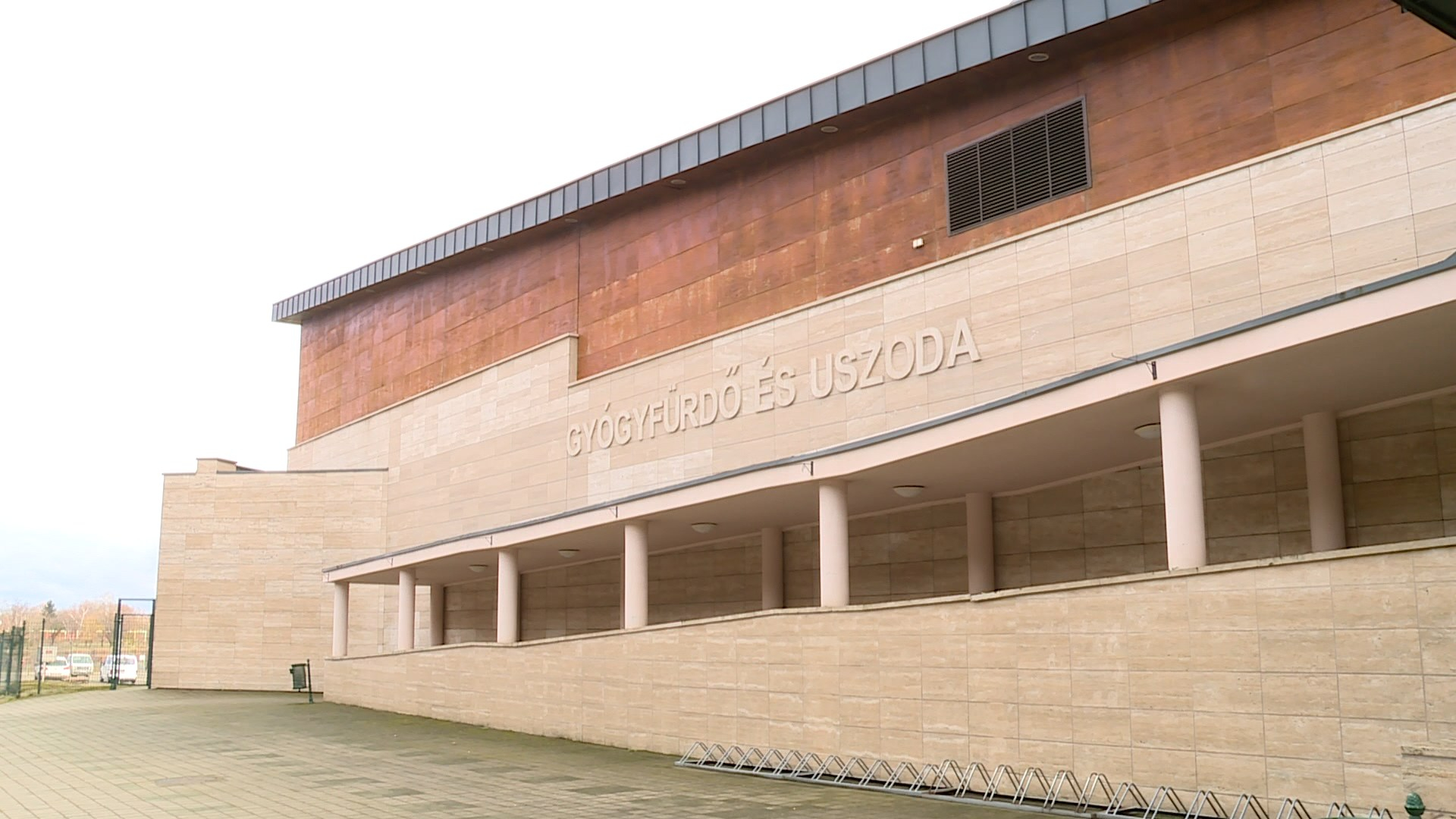 FEJLESZTÉSEK A SÁRKÁNY FÜRDŐBEN